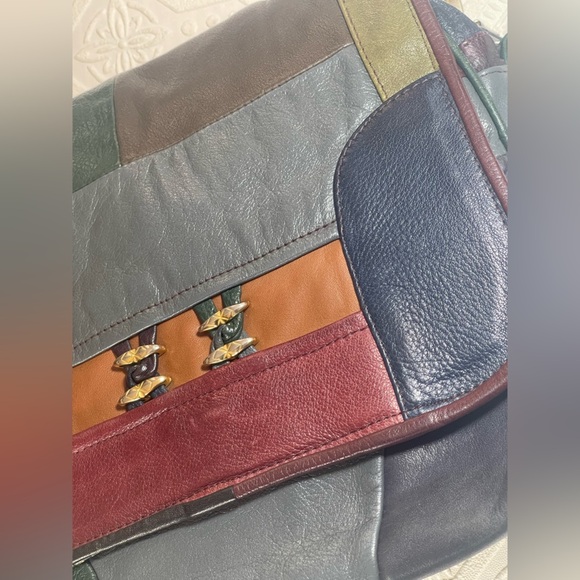 Multicolor Patchwork Crossbody Bag - Picture 4 of 14